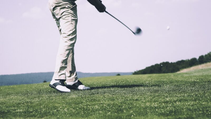 Pourquoi le golf améliore votre bien-être global et votre équilibre mental ?