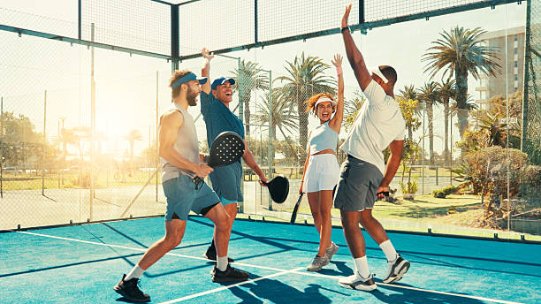 À quelle période de l’année réaliser une installation terrain de tennis pour optimiser les travaux ?