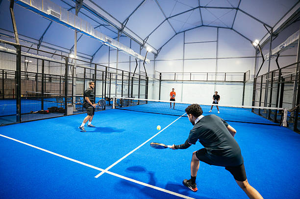 Quel entretien prévoir après une installation terrain de tennis pour prolonger sa durée de vie ?