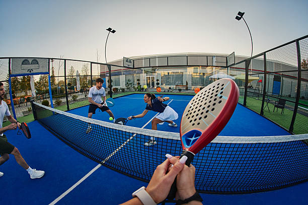 Les démarches administratives peuvent-elles influencer le coût construction terrain de tennis ?